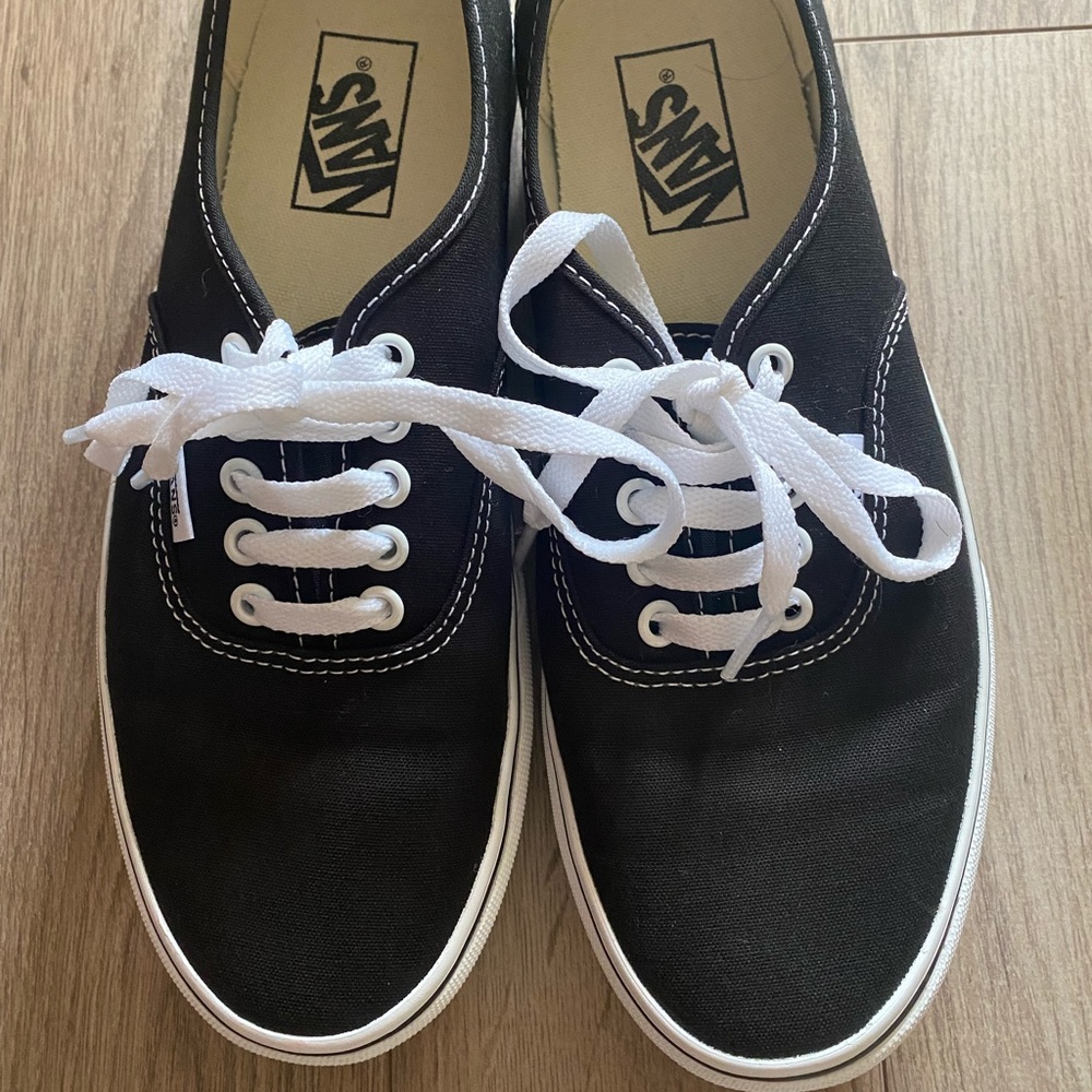 Van’s black authentic platform 2.0